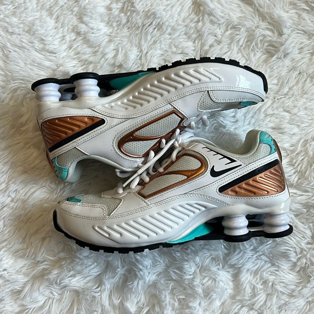 Wmns Shox Enigma 'Aurora Green'